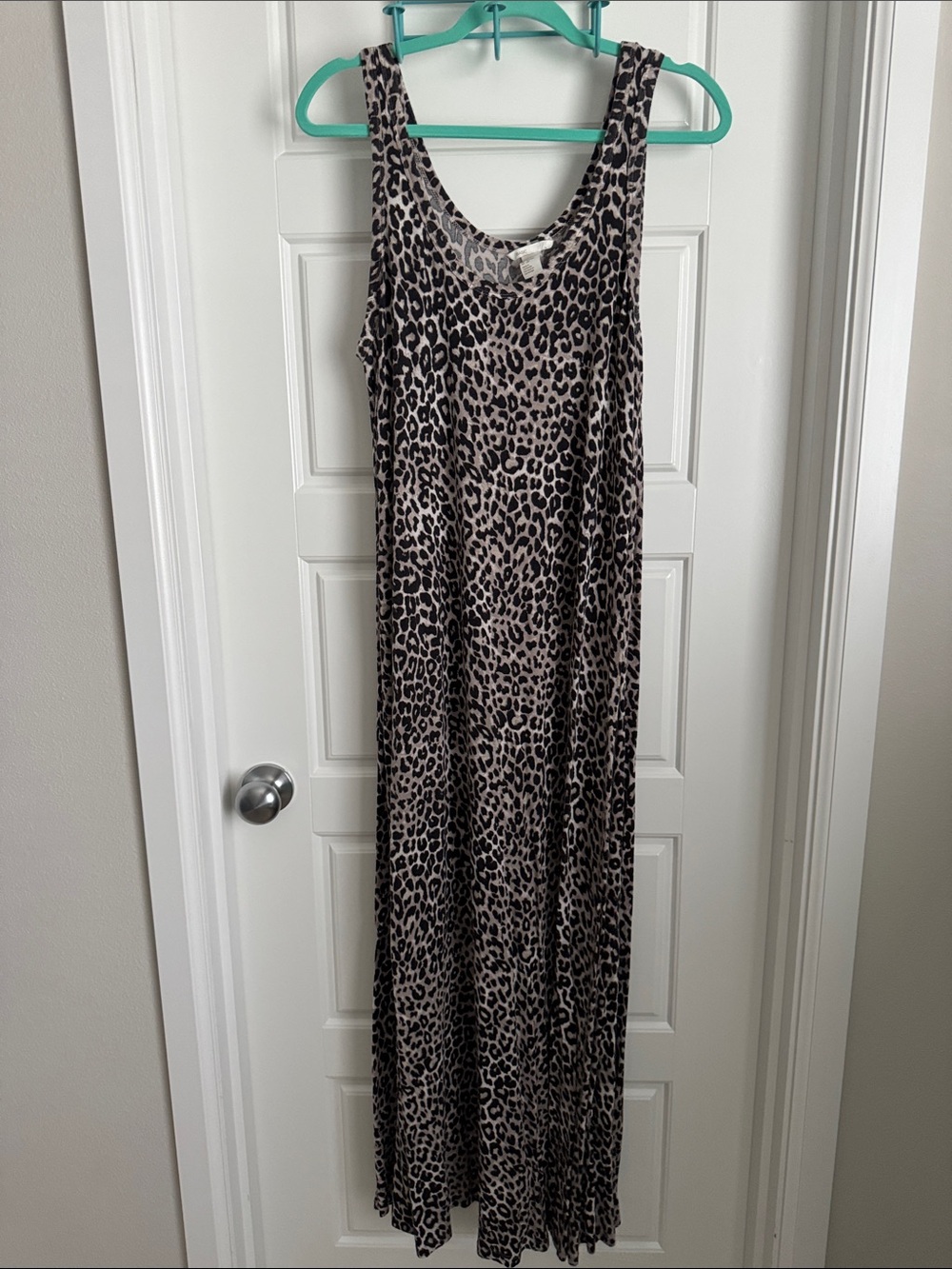 Leopard Print Sleeveless Maxi Dress